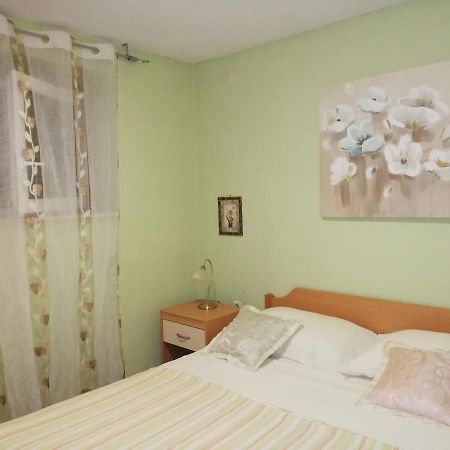 I&J Relaxing Beach Apartments Рачишче Экстерьер фото