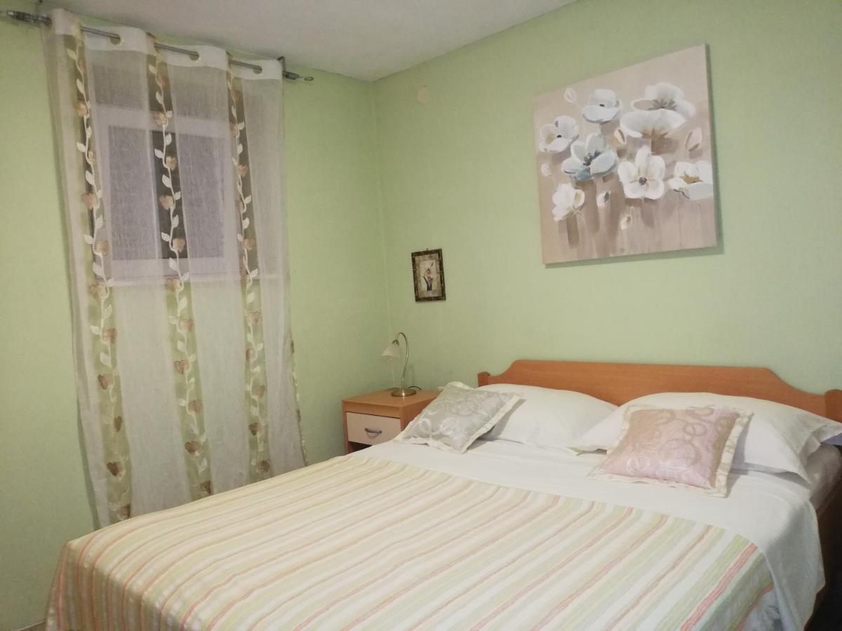 I&J Relaxing Beach Apartments Рачишче Экстерьер фото