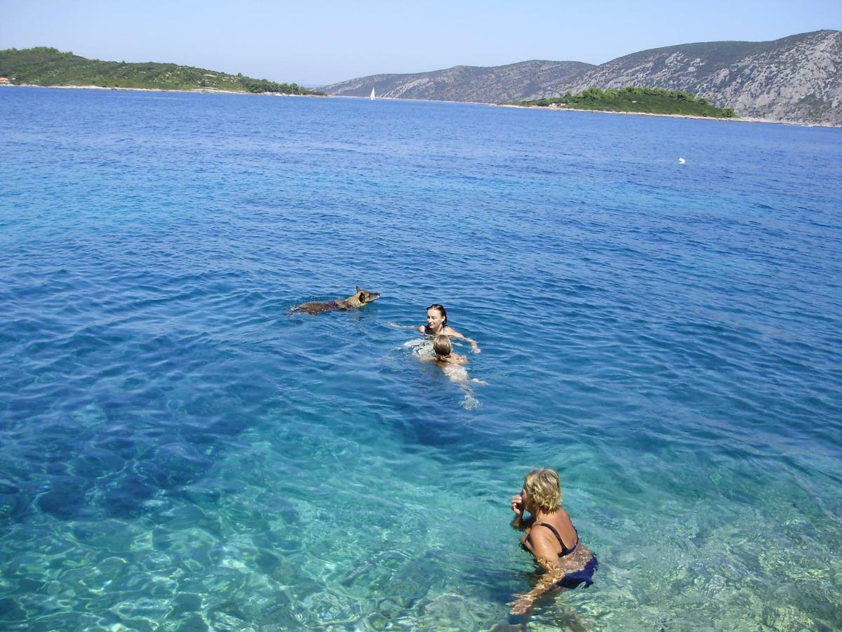 I&J Relaxing Beach Apartments Рачишче Экстерьер фото