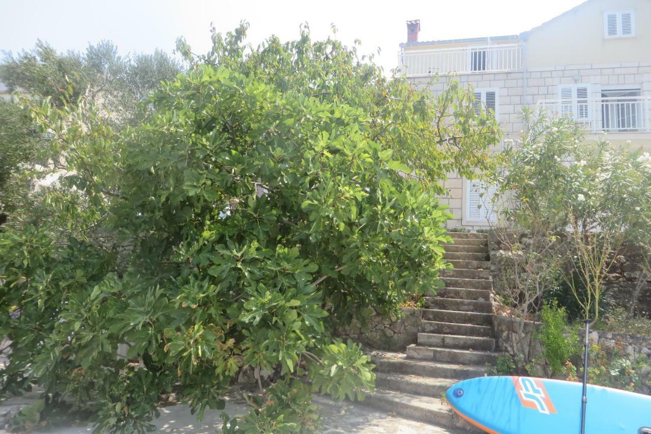 I&J Relaxing Beach Apartments Рачишче Экстерьер фото