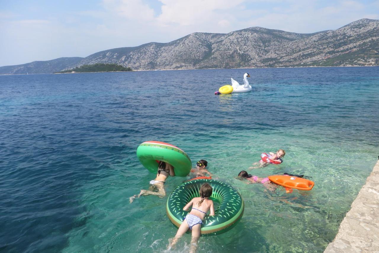 I&J Relaxing Beach Apartments Рачишче Экстерьер фото